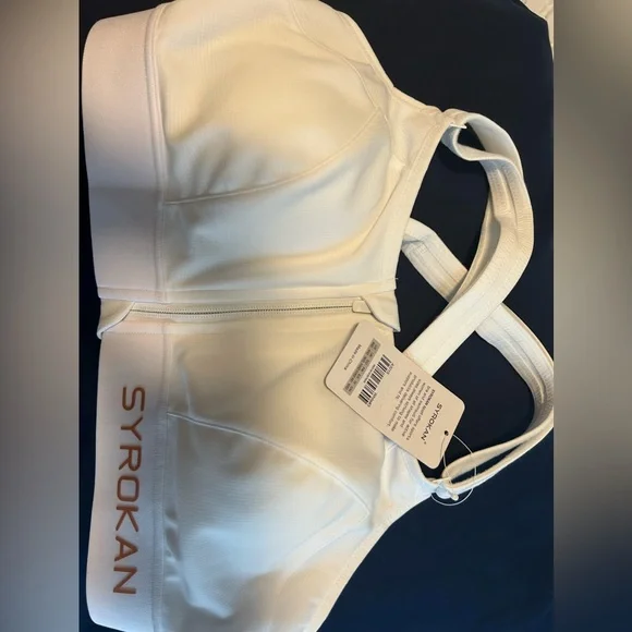 Front Zip Wirefree Sports Bra - Picture 4 of 8